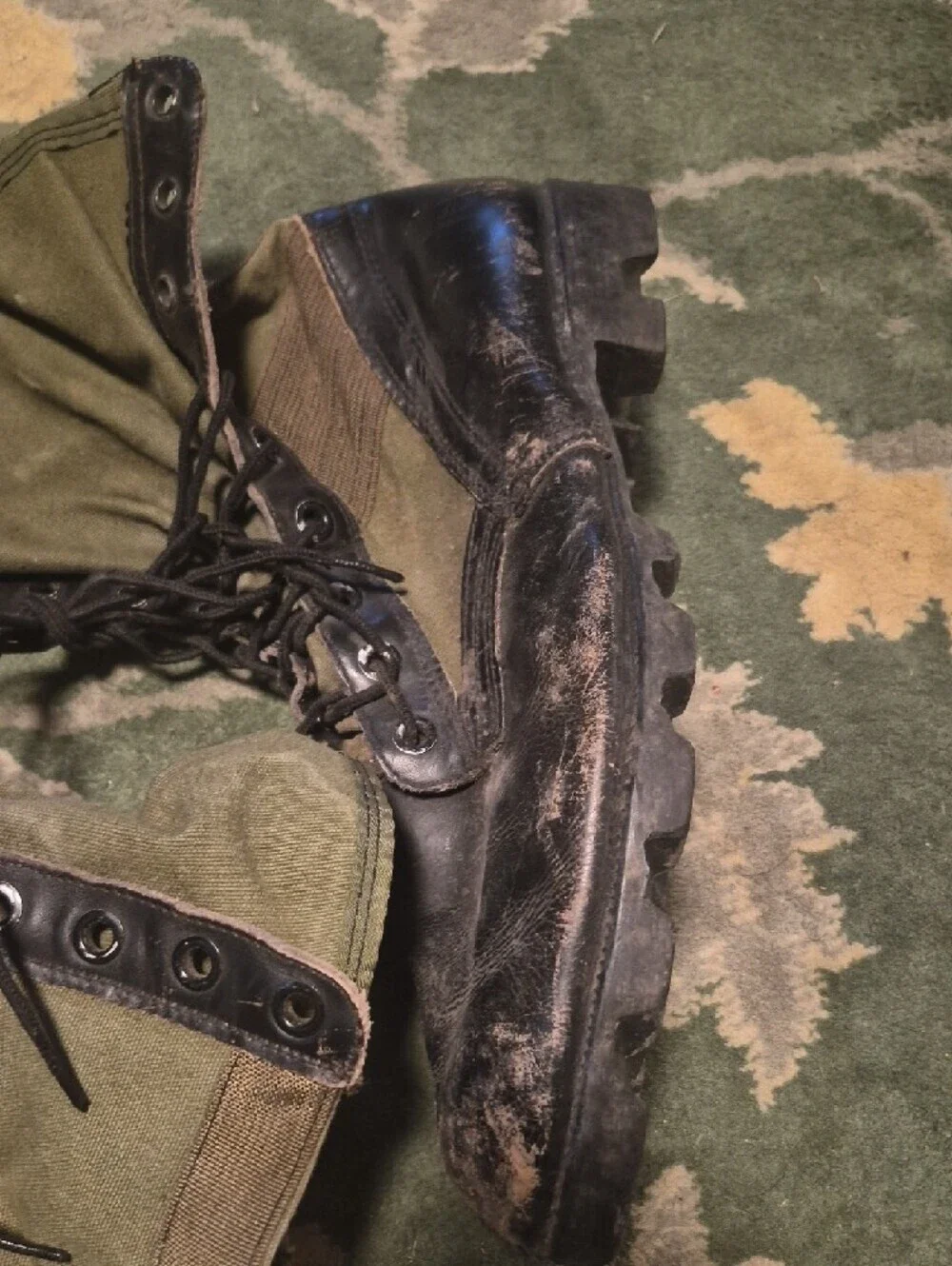 Men's Olive Green and Black Lace-Up Combat Boots